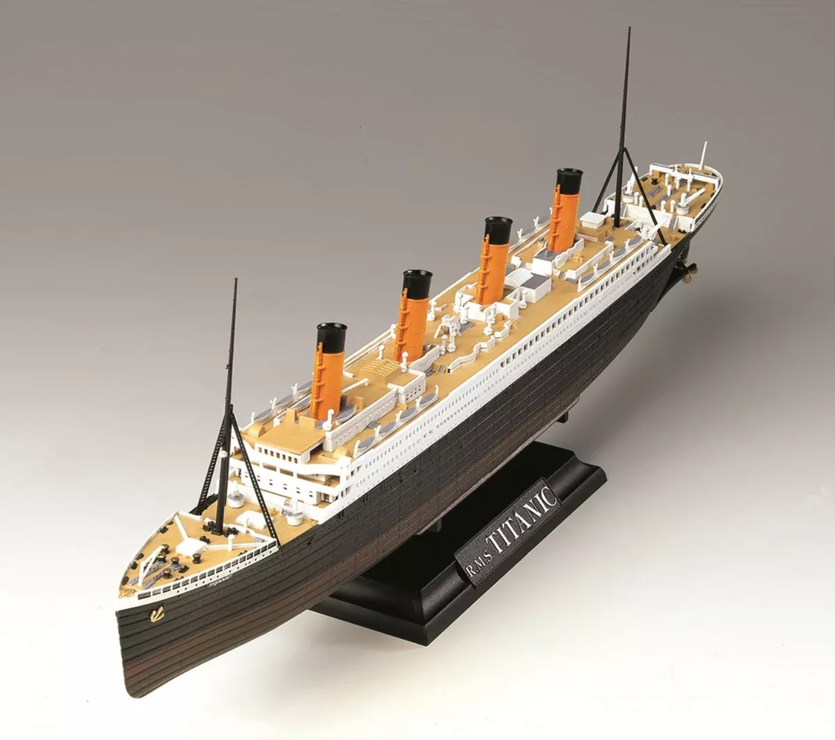 ACADEMY 14214 1/700 R.M.S. Titanic Centenary Edition