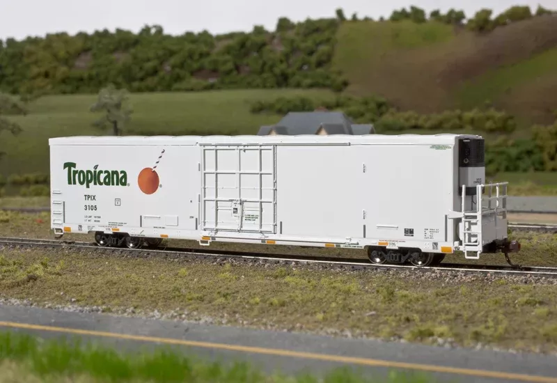 Atlas Master 50006569 N Scale Trinity 64′ Reefer Tropicana TPIX 3240
