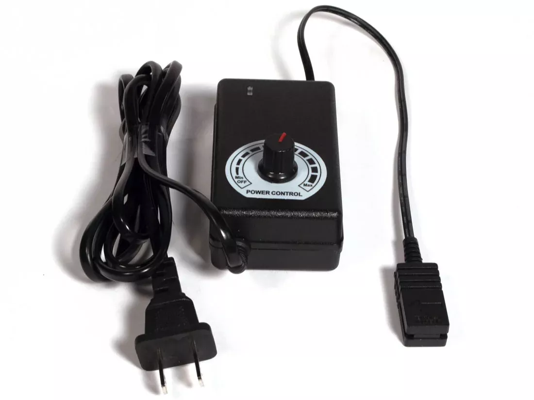 Auto World TRX107 HO Scale Slot Race Set Adjustable Power Supply