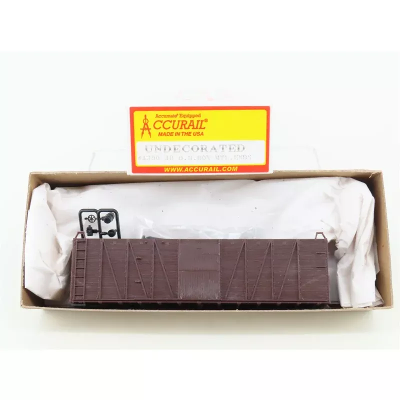 HO Scale Accurail Kit #4300 Undecorated 40' Outside Braced Box Car
