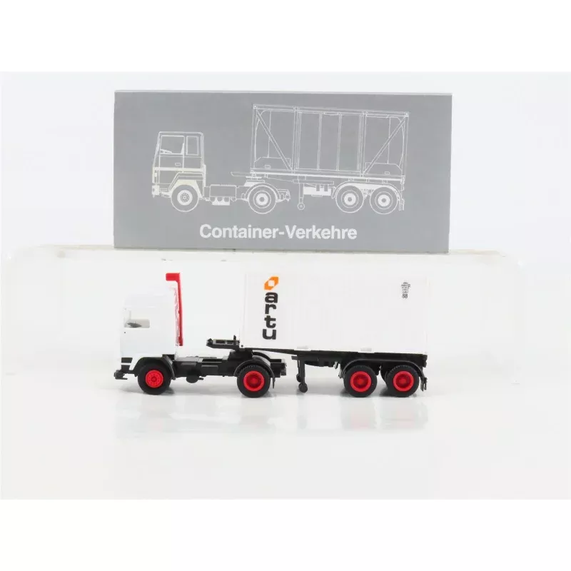 HO Scale Herpa Artu Tractor Trailer w/ Container