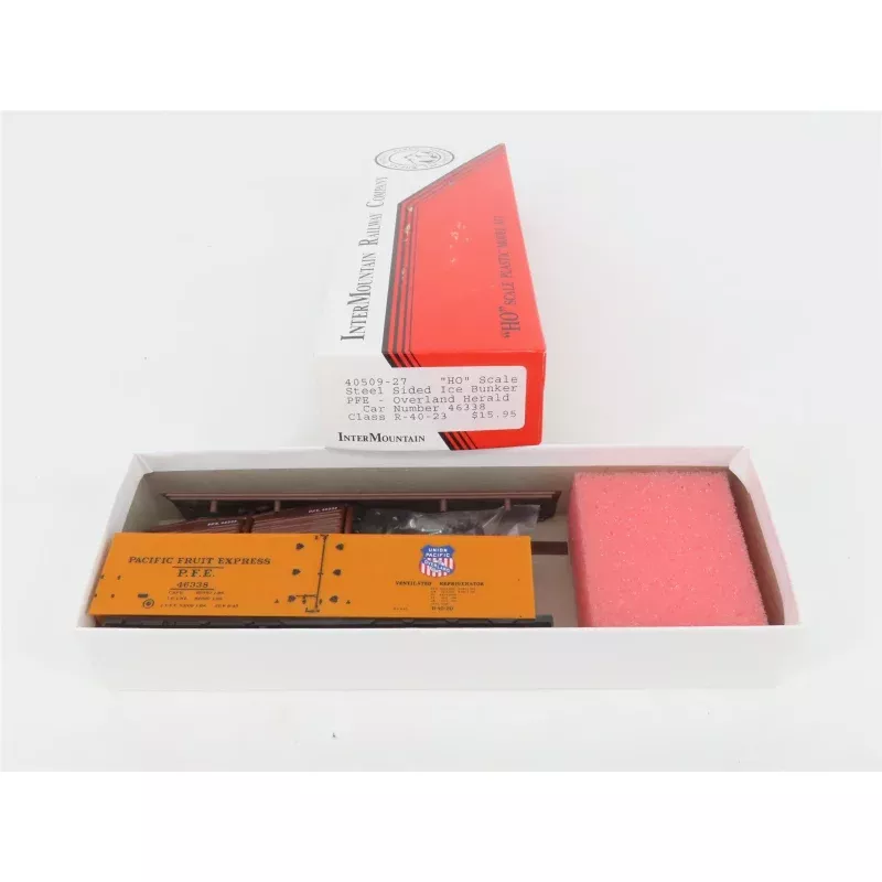 HO Scale InterMountain Kit 40509-27 PFE Pacific Fruit Express Reefer #46338