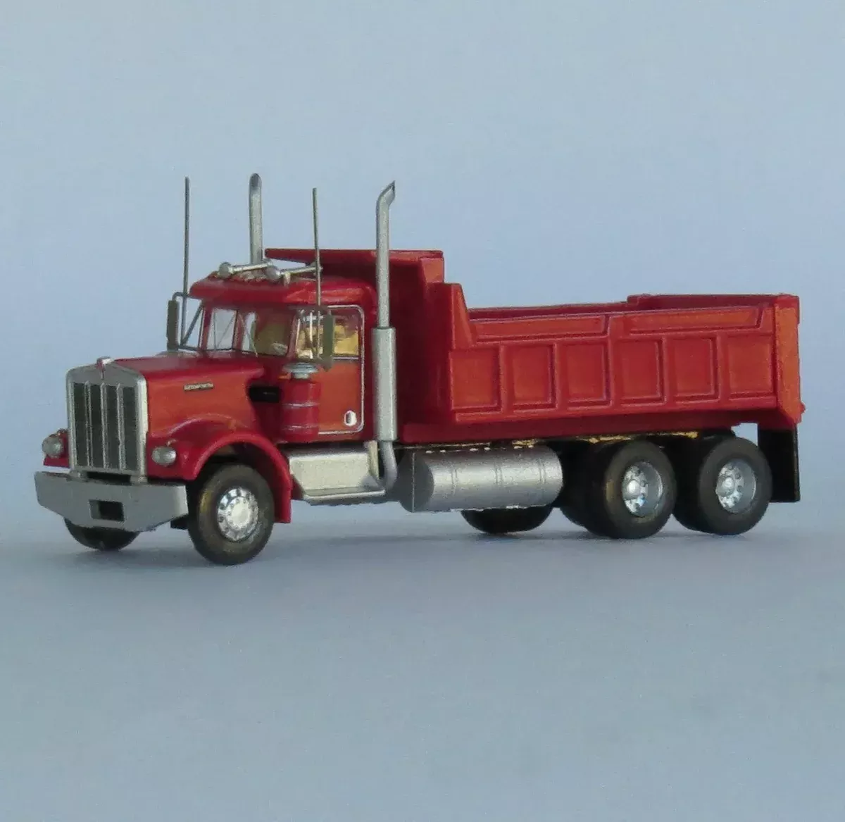 Trainworx 49073 N Scale Kenworth W900 Dump Truck