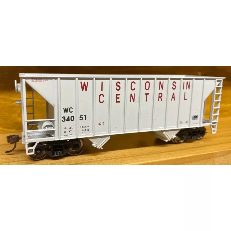 Walthers HO 910-6939 34' 100ton 2-bay open top hopper Wisconsin Central #34051