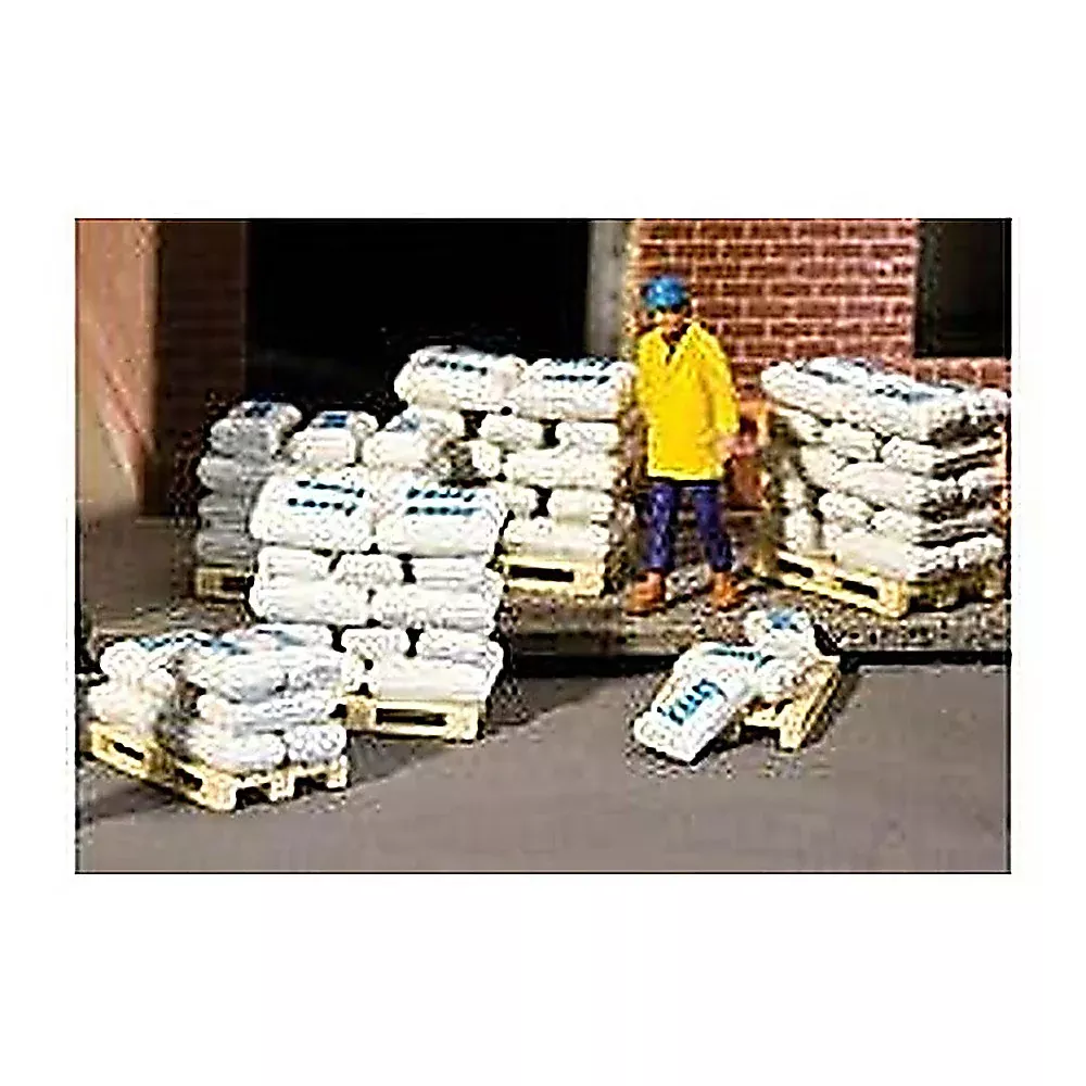 Walthers SceneMaster 949-4130 HO Bags of Sand, Grain & Cement (40)